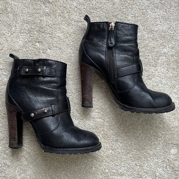 Tory Burch Leather Heeled Ankle Booties-Black/Gold-Women’s 7-Preppy-Prep-Classic - Picture 2 of 13